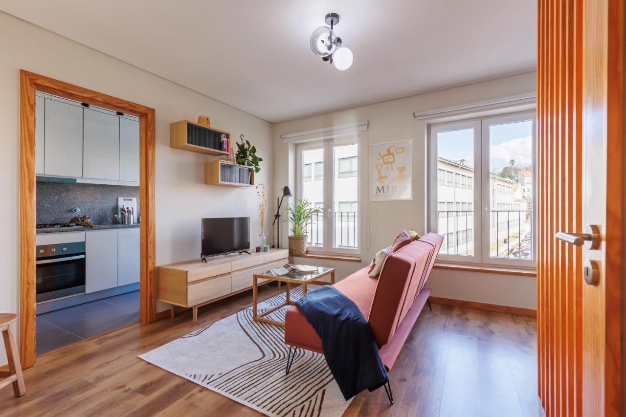 A Pop Of Color By Lovelystay OOporto Extérieur photo